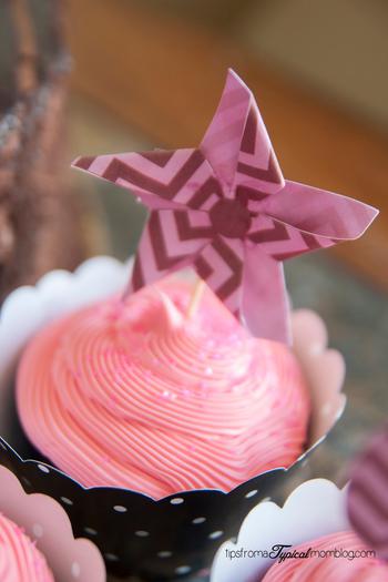 Origami Star Cupcake