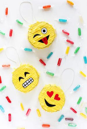 Emoji Pinata