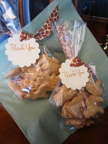 animal cracker baby shower favors