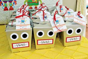 Robot Box Party Favor Idea