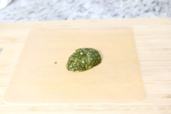 Keto Breakfast Recipe - Low Carb Egg - Spinach - Keto friendly pesto - keto pesto sauce - dip - low carb pesto