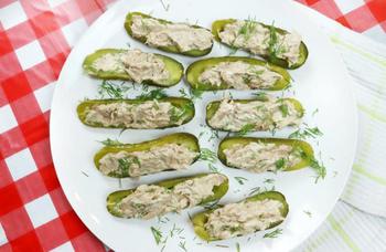 Keto Tuna Pickle Boats