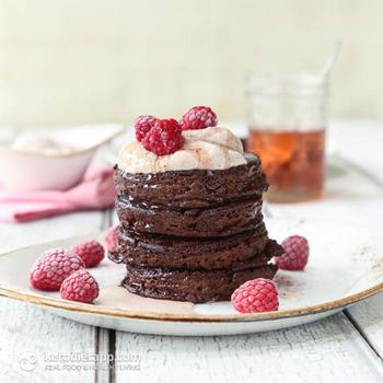 Fluffy Keto Chocolate Pancakes