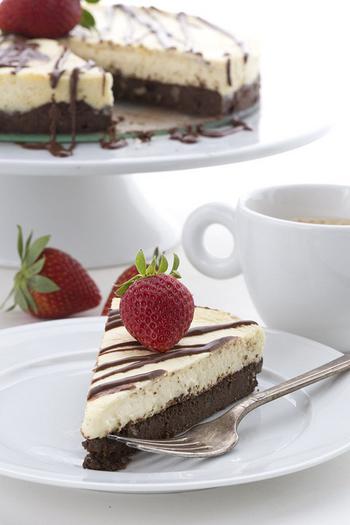 Low Carb Brownie Cheesecake