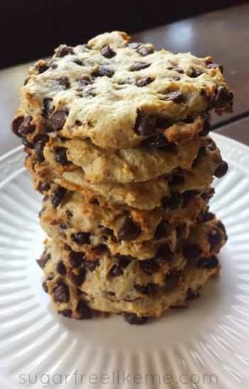 Low Carb Chocolate Chip Cookies